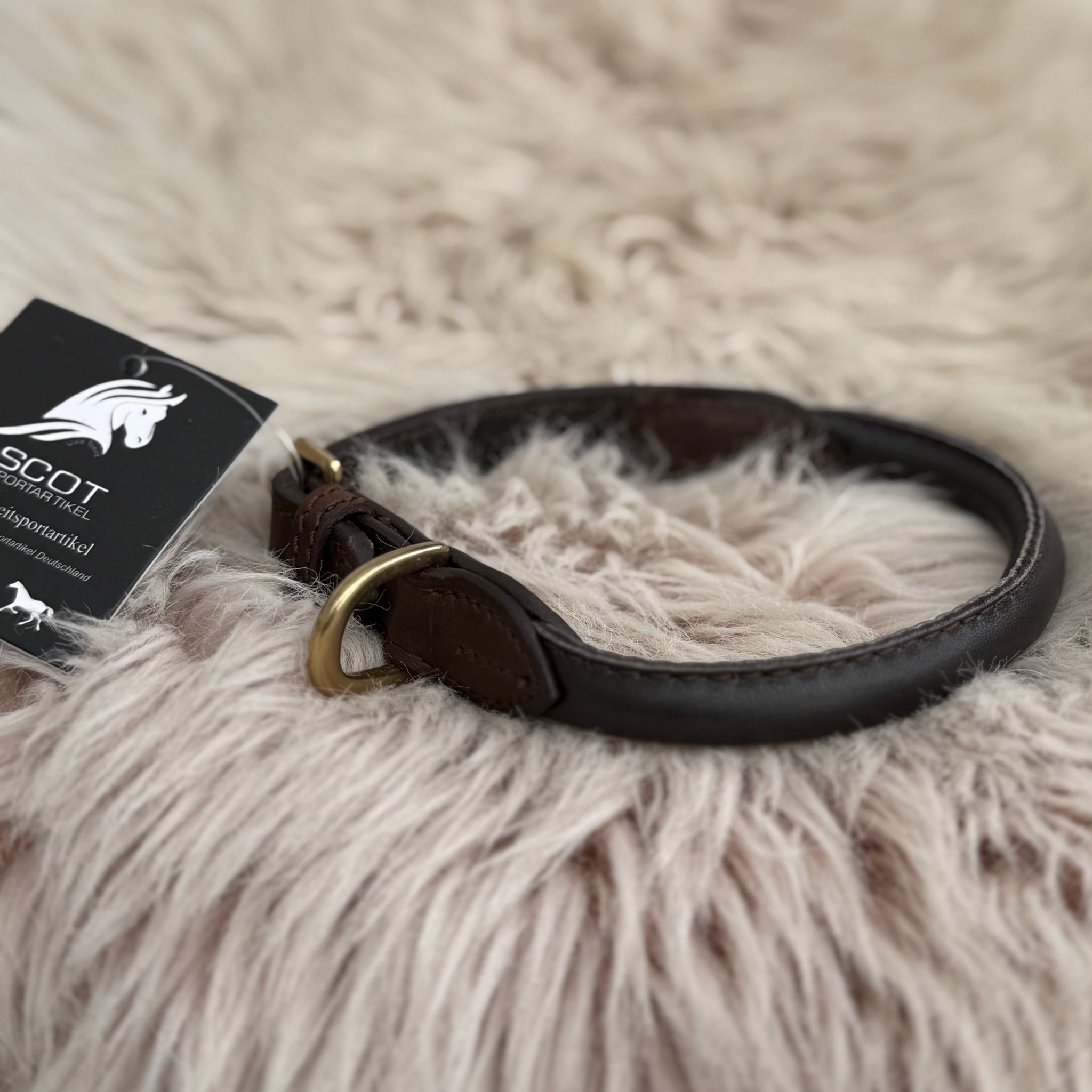 Lederhundehalsband rundgenäht