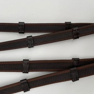 Geschlossener schmaler Anti Slip Zügel mit Stegen braun