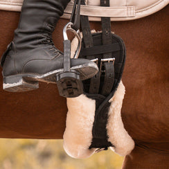 Moon belt with removable lambskin